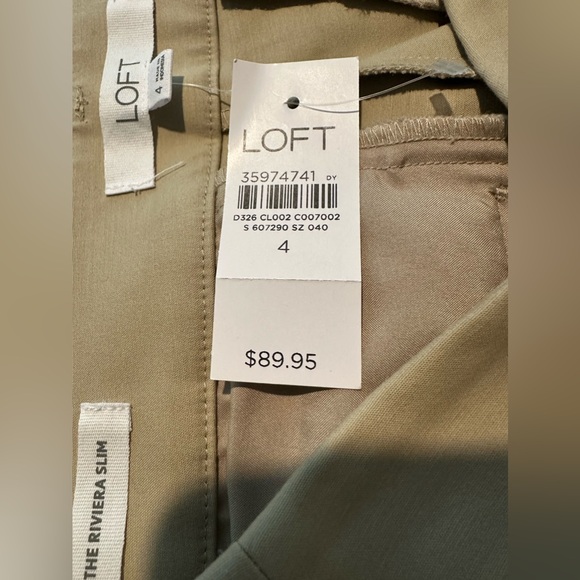 LOFT Women’s Khaki pants size 4 means medium NEW WITH TAG - Picture 2 of 10